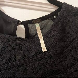 FREE PEOPLE LACE DETAIL TOP